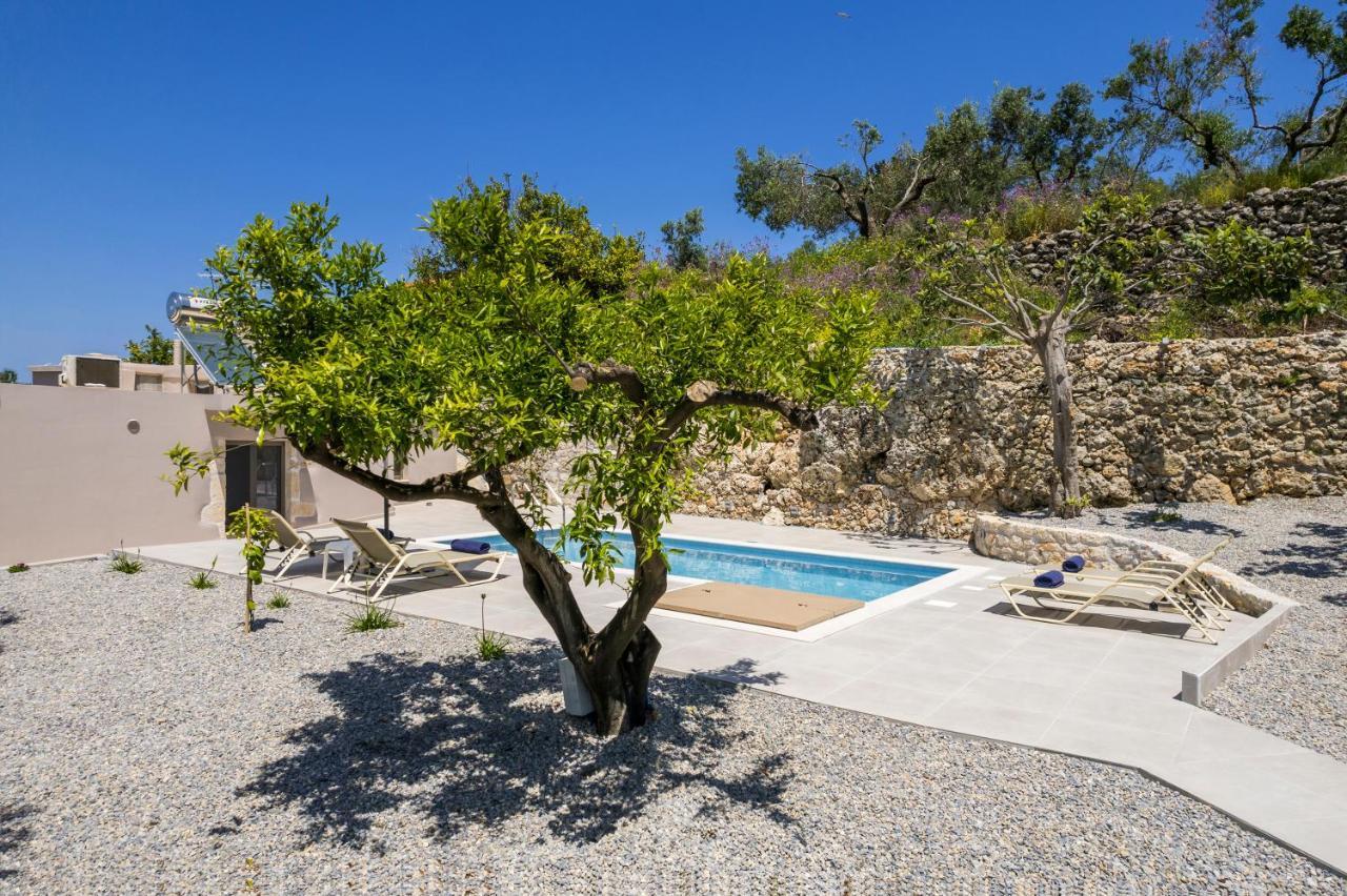 Villa Eva Provarma Esterno foto