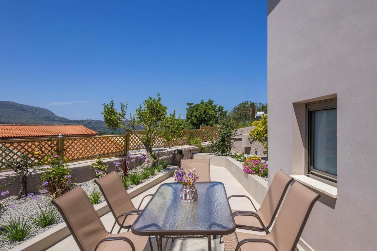Villa Eva Provarma Esterno foto